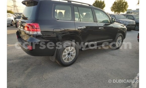 Buy Import Toyota Land Cruiser Black Car in Import - Dubai in East Mahé Buy Import Toyota Land Cruiser Black Car in Import - Dubai in East Mahé