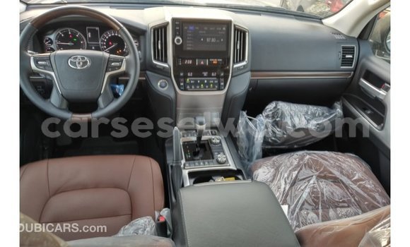 Buy Import Toyota Land Cruiser Black Car in Import - Dubai in East Mahé Buy Import Toyota Land Cruiser Black Car in Import - Dubai in East Mahé