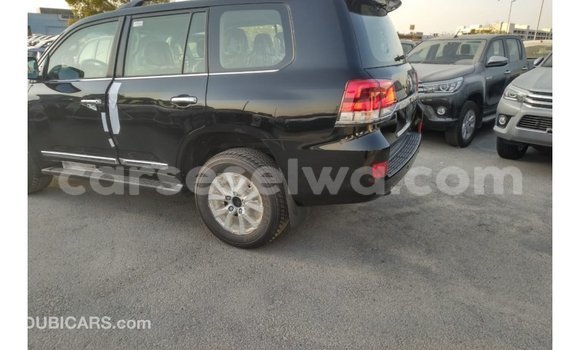 Buy Import Toyota Land Cruiser Black Car in Import - Dubai in East Mahé Buy Import Toyota Land Cruiser Black Car in Import - Dubai in East Mahé