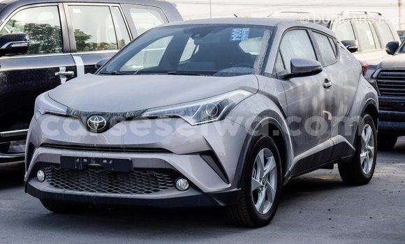 Acheter Import Voiture Toyota C-HR Autre à Import - Dubai, East Mahé Acheter Import Voiture Toyota C-HR Autre à Import - Dubai, East Mahé