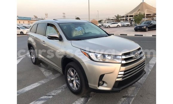 Acheter Import Voiture Toyota Highlander Autre à Import - Dubai, East Mahé Acheter Import Voiture Toyota Highlander Autre à Import - Dubai, East Mahé
