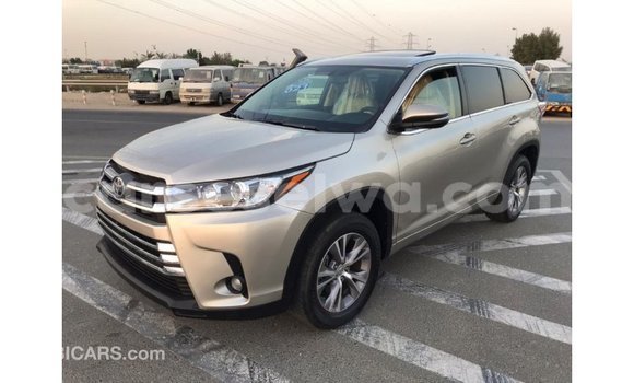 Acheter Import Voiture Toyota Highlander Autre à Import - Dubai, East Mahé Acheter Import Voiture Toyota Highlander Autre à Import - Dubai, East Mahé