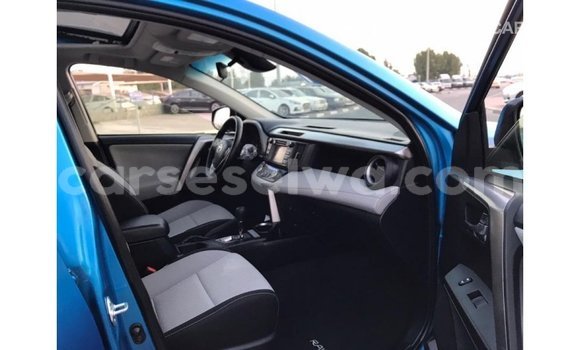 Acheter Import Utilitaire Toyota Ade Bleu à Import - Dubai, East Mahé Acheter Import Utilitaire Toyota Ade Bleu à Import - Dubai, East Mahé