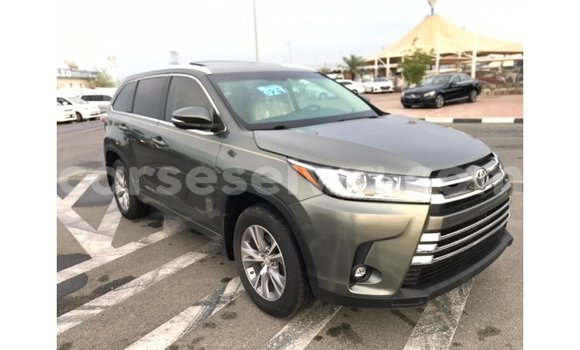 Acheter Import Voiture Toyota Highlander Autre à Import - Dubai, East Mahé Acheter Import Voiture Toyota Highlander Autre à Import - Dubai, East Mahé