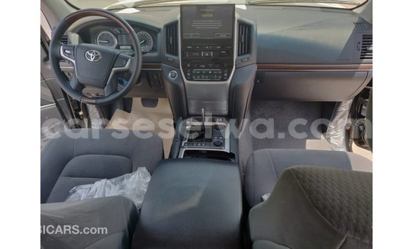 Buy Import Toyota Land Cruiser Other Car in Import - Dubai in East Mahé Buy Import Toyota Land Cruiser Other Car in Import - Dubai in East Mahé