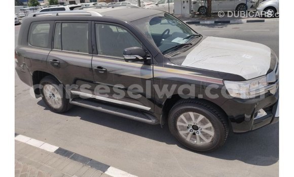 Buy Import Toyota Land Cruiser Other Car in Import - Dubai in East Mahé Buy Import Toyota Land Cruiser Other Car in Import - Dubai in East Mahé