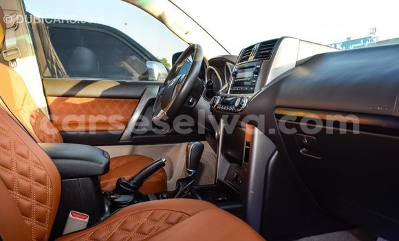 Acheter Import Voiture Toyota Prado Autre à Import - Dubai, East Mahé Acheter Import Voiture Toyota Prado Autre à Import - Dubai, East Mahé