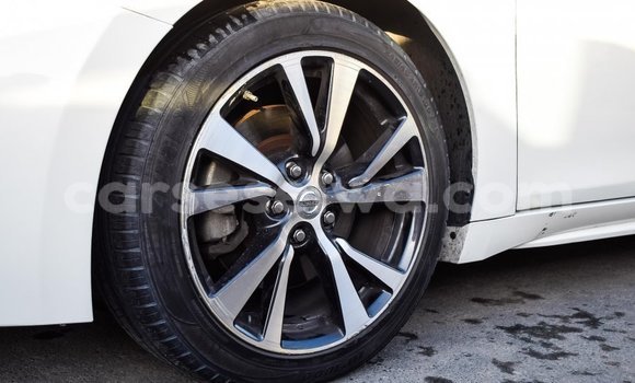 Acheter Import Voiture Nissan Maxima Blanc à Import - Dubai, East Mahé Acheter Import Voiture Nissan Maxima Blanc à Import - Dubai, East Mahé