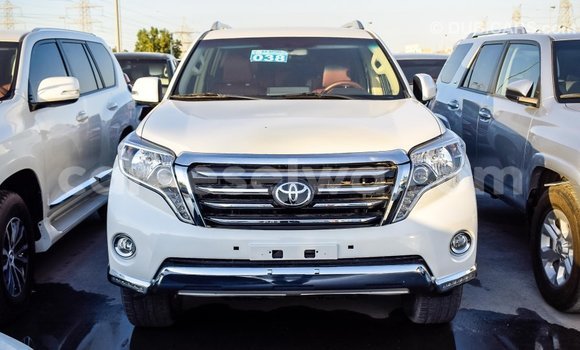 Acheter Import Voiture Toyota Prado Blanc à Import - Dubai, East Mahé Acheter Import Voiture Toyota Prado Blanc à Import - Dubai, East Mahé