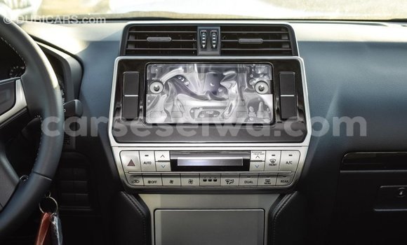 Acheter Import Voiture Toyota Prado Autre à Import - Dubai, East Mahé Acheter Import Voiture Toyota Prado Autre à Import - Dubai, East Mahé