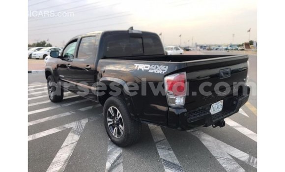 Acheter Import Voiture Toyota Tacoma Noir à Import - Dubai, East Mahé Acheter Import Voiture Toyota Tacoma Noir à Import - Dubai, East Mahé