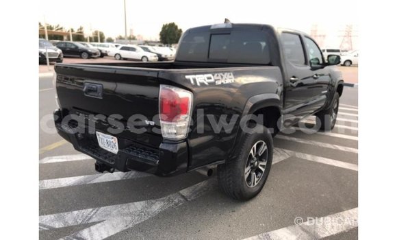 Acheter Import Voiture Toyota Tacoma Noir à Import - Dubai, East Mahé Acheter Import Voiture Toyota Tacoma Noir à Import - Dubai, East Mahé