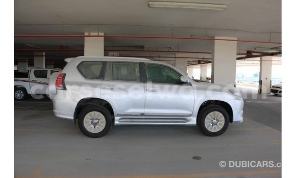 Acheter Import Voiture Toyota Prado Autre à Import - Dubai, East Mahé Acheter Import Voiture Toyota Prado Autre à Import - Dubai, East Mahé