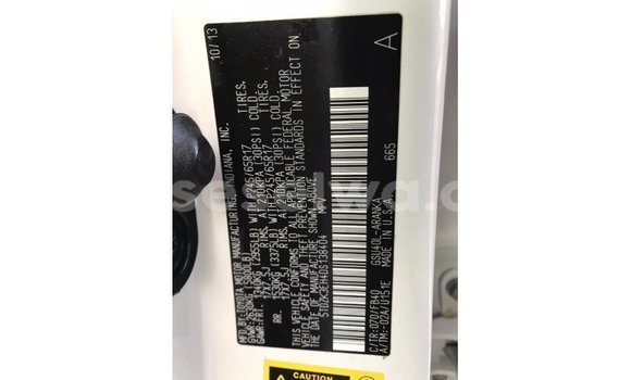 Acheter Import Voiture Toyota Highlander Blanc à Import - Dubai, East Mahé Acheter Import Voiture Toyota Highlander Blanc à Import - Dubai, East Mahé