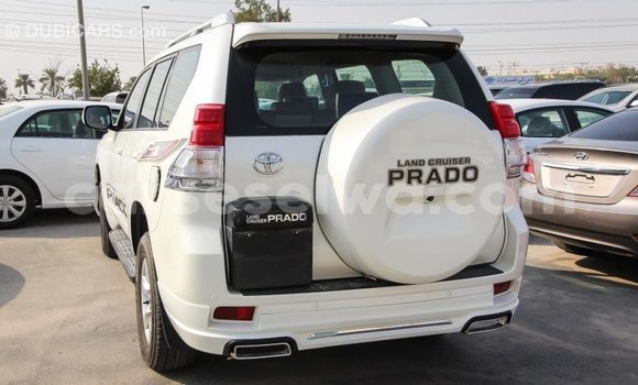 Acheter Import Voiture Toyota Prado Blanc à Import - Dubai, East Mahé Acheter Import Voiture Toyota Prado Blanc à Import - Dubai, East Mahé