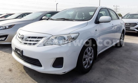 Acheter Import Voiture Toyota Corolla Blanc à Import - Dubai, East Mahé Acheter Import Voiture Toyota Corolla Blanc à Import - Dubai, East Mahé