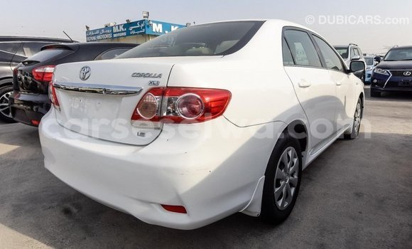 Acheter Import Voiture Toyota Corolla Blanc à Import - Dubai, East Mahé Acheter Import Voiture Toyota Corolla Blanc à Import - Dubai, East Mahé