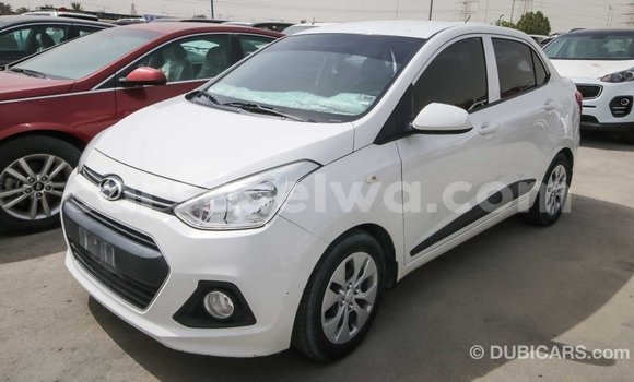 Acheter Import Voiture Hyundai i10 Blanc à Import - Dubai, East Mahé Acheter Import Voiture Hyundai i10 Blanc à Import - Dubai, East Mahé