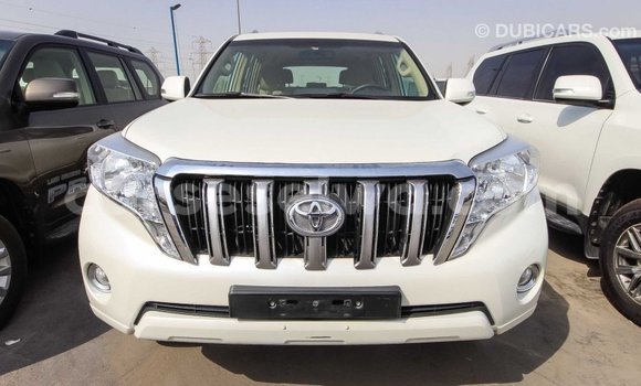 Acheter Import Voiture Toyota Prado Blanc à Import - Dubai, East Mahé Acheter Import Voiture Toyota Prado Blanc à Import - Dubai, East Mahé