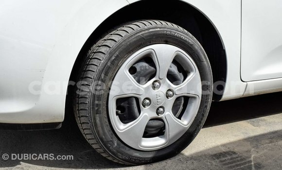 Acheter Import Voiture Kia Picanto Blanc à Import - Dubai, East Mahé Acheter Import Voiture Kia Picanto Blanc à Import - Dubai, East Mahé