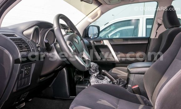 Acheter Import Voiture Toyota Prado Autre à Import - Dubai, East Mahé Acheter Import Voiture Toyota Prado Autre à Import - Dubai, East Mahé