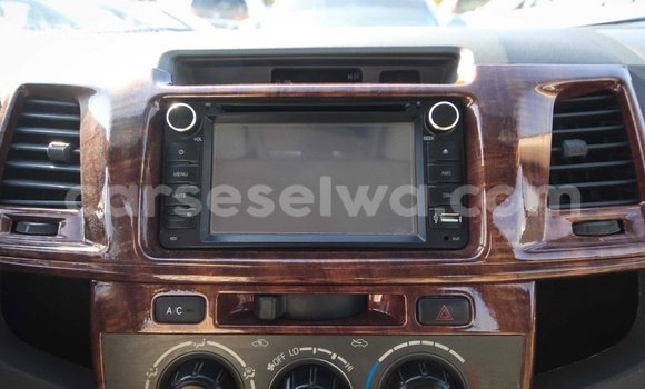 Acheter Import Voiture Toyota Fortuner Autre à Import - Dubai, East Mahé Acheter Import Voiture Toyota Fortuner Autre à Import - Dubai, East Mahé