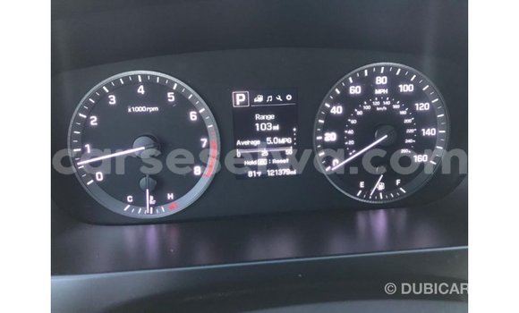 Acheter Import Voiture Hyundai Sonata Rouge à Import - Dubai, East Mahé Acheter Import Voiture Hyundai Sonata Rouge à Import - Dubai, East Mahé