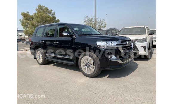Buy Import Toyota Land Cruiser Black Car in Import - Dubai in East Mahé Buy Import Toyota Land Cruiser Black Car in Import - Dubai in East Mahé