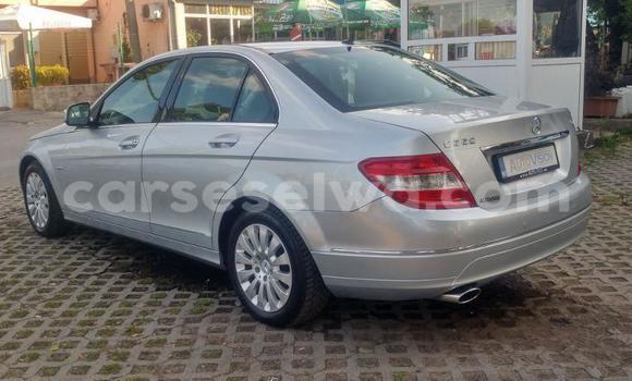 Acheter Occasion Voiture Mercedes‒Benz C–Class Gris à bel Air, Grand Victoria Acheter Occasion Voiture Mercedes‒Benz C–Class Gris à bel Air, Grand Victoria