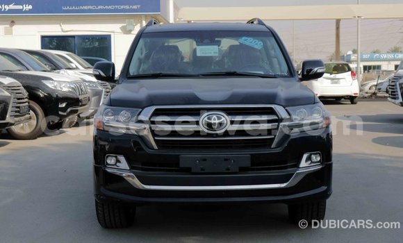 Acheter Import Voiture Toyota Land Cruiser Noir à Import - Dubai, East Mahé Acheter Import Voiture Toyota Land Cruiser Noir à Import - Dubai, East Mahé