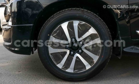 Acheter Import Voiture Toyota Land Cruiser Noir à Import - Dubai, East Mahé Acheter Import Voiture Toyota Land Cruiser Noir à Import - Dubai, East Mahé