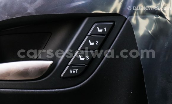 Acheter Import Voiture Lexus LX Bleu à Import - Dubai, East Mahé Acheter Import Voiture Lexus LX Bleu à Import - Dubai, East Mahé