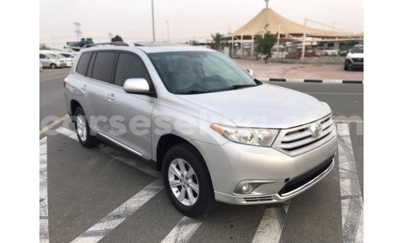 Acheter Import Voiture Toyota Highlander Autre à Import - Dubai, East Mahé Acheter Import Voiture Toyota Highlander Autre à Import - Dubai, East Mahé