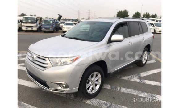 Acheter Import Voiture Toyota Highlander Autre à Import - Dubai, East Mahé Acheter Import Voiture Toyota Highlander Autre à Import - Dubai, East Mahé