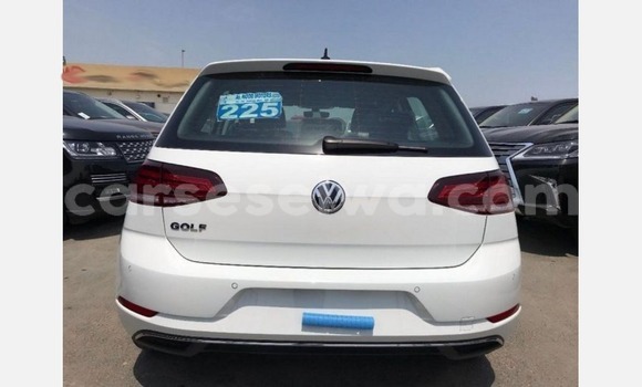 Buy Used Volkswagen Golf White Car in Mont Buxton in Greater Victoria Buy Used Volkswagen Golf White Car in Mont Buxton in Greater Victoria