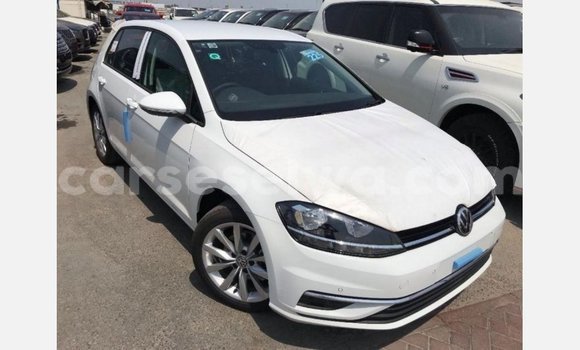 Buy Used Volkswagen Golf White Car in Mont Buxton in Greater Victoria Buy Used Volkswagen Golf White Car in Mont Buxton in Greater Victoria