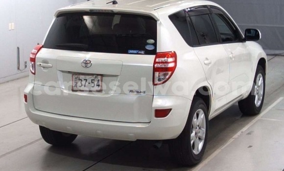 Buy Used Toyota RAV4 White Car in Saint Louis in Greater Victoria Buy Used Toyota RAV4 White Car in Saint Louis in Greater Victoria