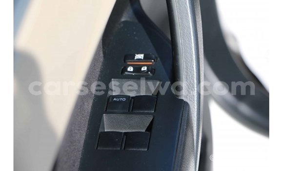 Acheter Import Voiture Toyota Corolla Blanc à Import - Dubai, East Mahé Acheter Import Voiture Toyota Corolla Blanc à Import - Dubai, East Mahé