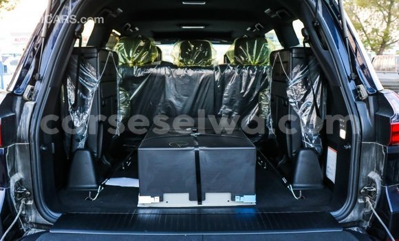 Acheter Import Voiture Lexus LX Bleu à Import - Dubai, East Mahé Acheter Import Voiture Lexus LX Bleu à Import - Dubai, East Mahé
