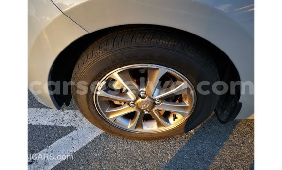 Acheter Import Voiture Hyundai Grand i10 Autre à Import - Dubai, East Mahé Acheter Import Voiture Hyundai Grand i10 Autre à Import - Dubai, East Mahé