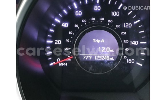 Acheter Import Voiture Kia Optima Blanc à Import - Dubai, East Mahé Acheter Import Voiture Kia Optima Blanc à Import - Dubai, East Mahé