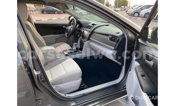 Acheter Import Voiture Toyota Camry Autre à Import - Dubai, East Mahé Acheter Import Voiture Toyota Camry Autre à Import - Dubai, East Mahé