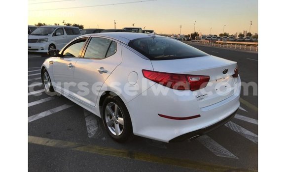 Acheter Import Voiture Kia Optima Blanc à Import - Dubai, East Mahé Acheter Import Voiture Kia Optima Blanc à Import - Dubai, East Mahé