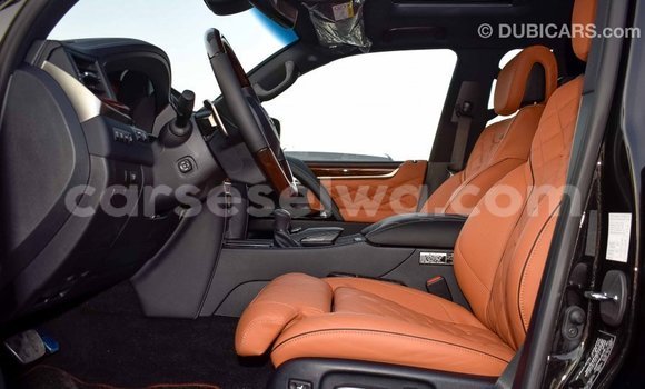 Acheter Import Voiture Lexus LX Noir à Import - Dubai, East Mahé Acheter Import Voiture Lexus LX Noir à Import - Dubai, East Mahé