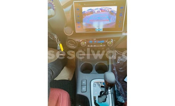 Acheter Import Voiture Toyota Hilux Blanc à Import - Dubai, East Mahé Acheter Import Voiture Toyota Hilux Blanc à Import - Dubai, East Mahé