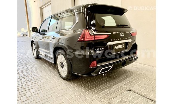Acheter Import Voiture Lexus LX Noir à Import - Dubai, East Mahé Acheter Import Voiture Lexus LX Noir à Import - Dubai, East Mahé