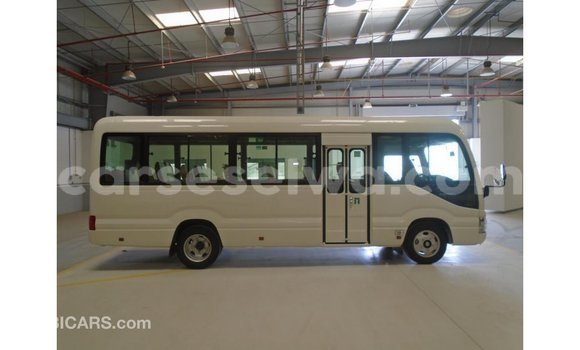 Buy Import Abarth 595 White Car in Import - Dubai in East Mahé Buy Import Abarth 595 White Car in Import - Dubai in East Mahé