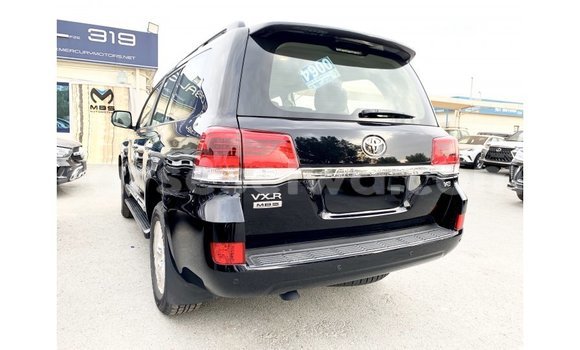 Buy Import Toyota Land Cruiser Black Car in Import - Dubai in East Mahé Buy Import Toyota Land Cruiser Black Car in Import - Dubai in East Mahé