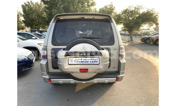 Acheter Import Voiture Mitsubishi Pajero Autre à Import - Dubai, East Mahé Acheter Import Voiture Mitsubishi Pajero Autre à Import - Dubai, East Mahé
