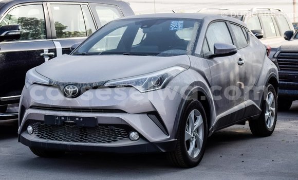 Acheter Import Voiture Toyota C-HR Autre à Import - Dubai, East Mahé Acheter Import Voiture Toyota C-HR Autre à Import - Dubai, East Mahé